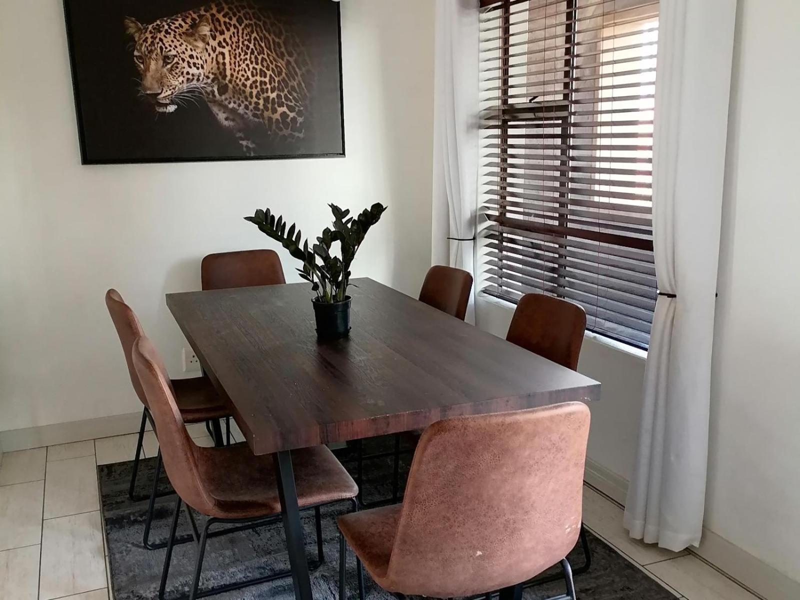 Emabheleni Executive Suites Westpoint ヨハネスブルグ 部屋 写真