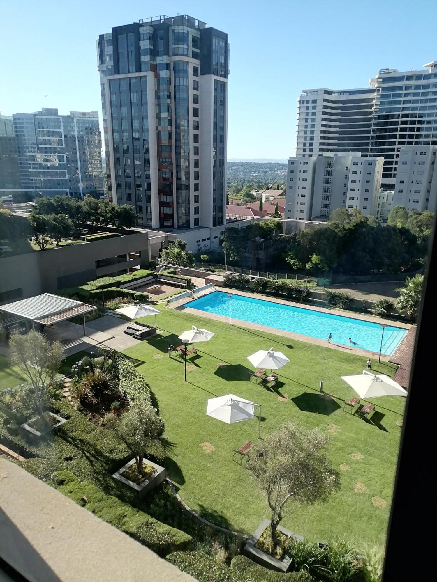 Emabheleni Executive Suites Westpoint ヨハネスブルグ エクステリア 写真